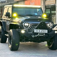 جيب لانكلر موديل 2018 ماشيه 70 الف بيه بس باب صبغ الباقي كفاله فول فول...