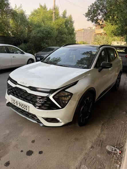 السلام عليكم 
سبورتج Gt line 2024 خليجي
فوول مواصفات اعلى موصفات بالسبورتج 
بانوراما مكينة 2000 Dohc 
بصمة 
مقاعد كنتارا + مقاعد كهرباء السائق و البصفة
تدفئة تبريد مقاعد 
درايف مود ٤ وضعيات قيادة 
هاند بريك كهرباء 
اوتو هولد 
نزول منحدرات 
شاشة 
كامرة دوارة 
حساسات امامي خلفي 
لايت زنون + لد 
كشافات 
كت اسود لامع 
شحن وايرلس + منفذ تايبسي + يو اس بي 
تبريد شاشة 
تحكم فول ستيرن + هيتر ستيرن 
كروز سرعة 
مري كهرباء و قابلة للطي + اشاير بالمري
رادار جانبي نقطة عمياء 
جنطة كهرباء 
قطعتين تبريد 
ويل ١٩ الكبير 
و بعد بيها هواي مواصفات 
و السونار مرفق مع الصور 
السيارة تحويل ثاني يوم 
ماشية ١٩ الف 
المكان الكرادة بارك السعدون 

***********
