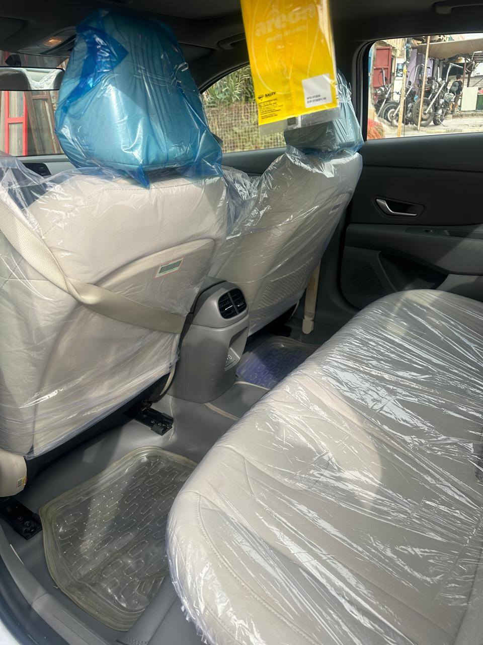 السلام عليكم النترا موديل ٢٤ خليجي كفاله عامه  محرك ٢٠٠ بأسم شركه سياره جديده استخدام شخصي مال بيت السعر ١٩٠ وبيهه مجال  عنوان البصره مكلف بالنشر رقم راعي السياره 
***********
