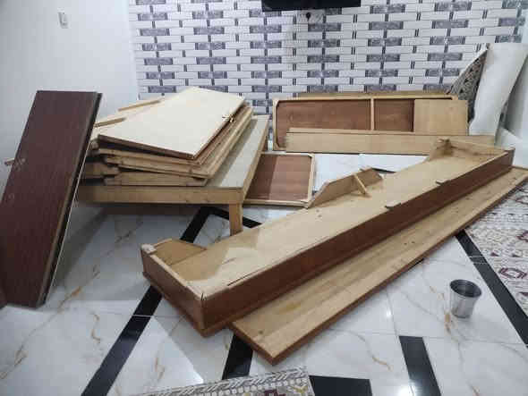 قرفه البيع صاج كتتور 5 بيبان قرفه كامله مفصخه وشرط نضافه الستفسار تصل *********** سعر 600 وبيه مجال. المكان واسط دجيلي
