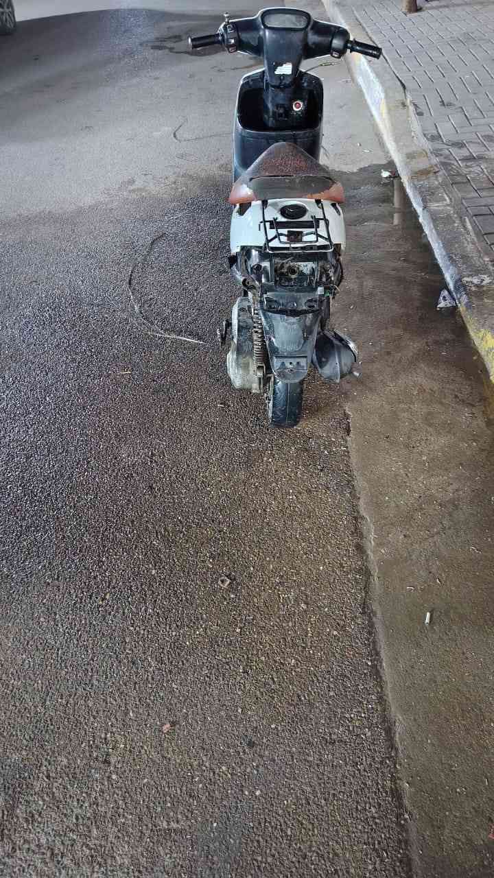 سلام عليكم دراجة بطه للبيع عوزهة ترتيب مكان بغداد مدينة لصدر لسعر 200 وبيه مجال  دراجة نضيفه رقمي ***********
