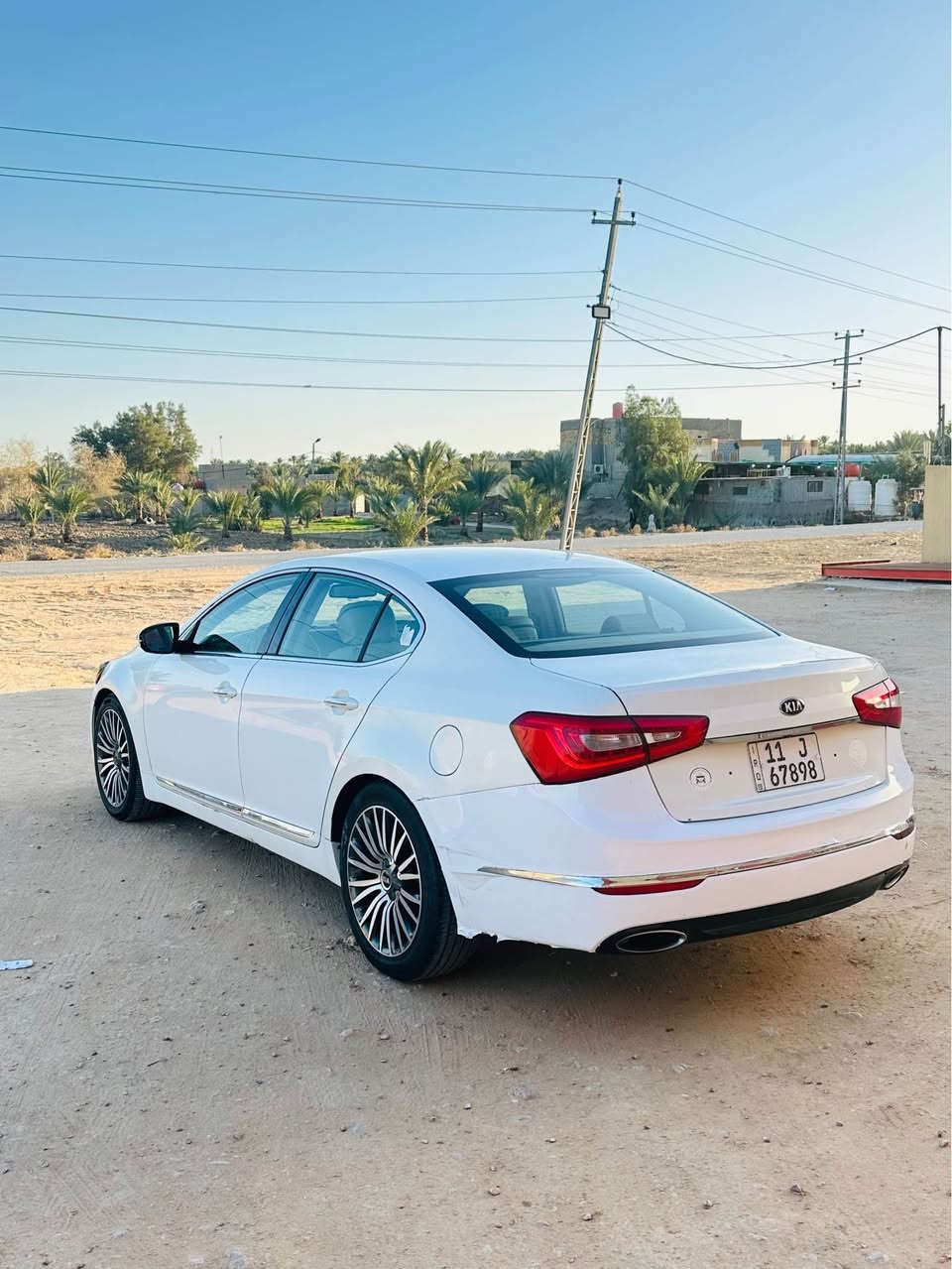 السلام عليكم

كيا كادنزا 

موديل2014 خليجي 

محرك 3500– 6 سلندر

رقم  بغداد الجديد 

صبغ فقط 4
قطع بدون حادث

السيارة جاهزة من كلشي بدون اي نقص 

المواصفات✅ فول لفول عده الفتحه

-تشغيل بصمة مع بصمة الابواب الامامية

داخل VIP 

-انارة بالمرايات والابواب الامامية

-كاميرا وحساسات خلفية

-بردة خلفية متحركة

تحكمات خلفيه تبريد مسجل 

-تبريد قطعتين

-تخم تاير جديد

-كشنات كهربائية جلد تدفئه

-لد امامي وخلفي

-تحكم كامل بالستيرن

-شفتات ستيرن رياضي

-نظام ترحيب 

-سماعات انفنتي 12 سماعة

-اشاير مري+شفط+مري اوتو مع البك

خزن ميمري

   

وباقي مواصفات الكادينزا معروفه

**اخوان بل عافيه ع ياخذه السياره 

السياره جديده ومابيه اي عيب او نقص

تواصل على رقم 
***********

العنوان بابل السعر 114 اربد, محافظة إربد
