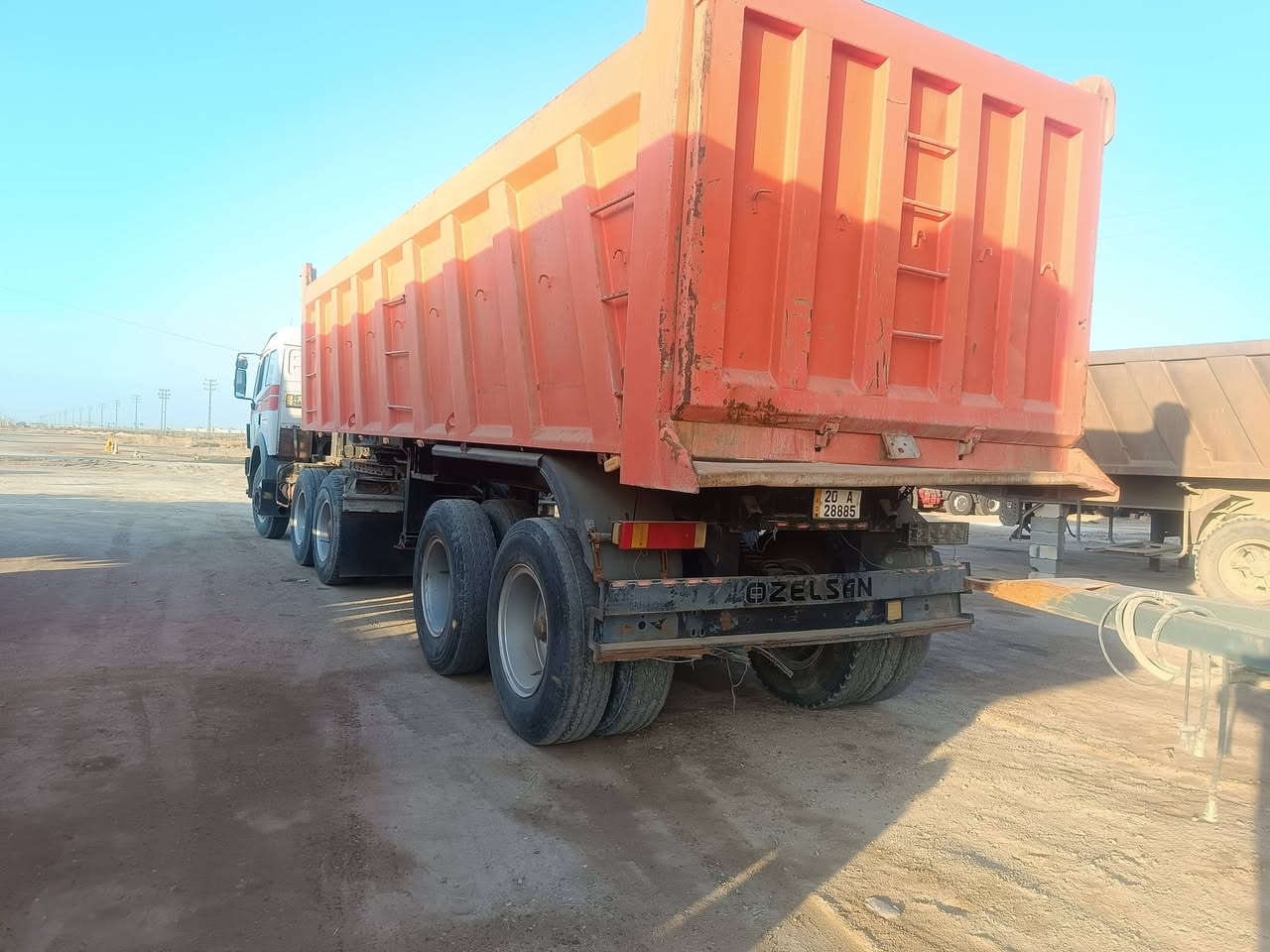 السلام عليكم 
للبيع 
نساف سكس كرواتي 
موديل 91
محرك مجفت جديد 
كير 160 مكفول 
مجموعه جي أف مكفولة 
قماره بلاديه
شاصي مكفول 
عربانه 31 م مجموعه براد 16 
السعر 400 وبيه مجال للشراي 
معرض العراق لبيع السيارات والآليات الثقيلة 
الانبار ـ الفلوجه معارض الخط السريع 
*********** - ***********
