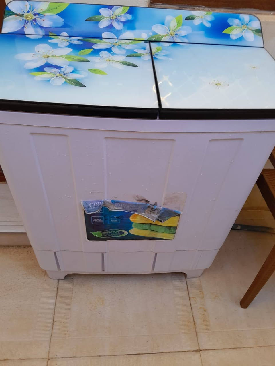 السلام عليكم غسالة هيتاشي للبيع جديدة جدا نظيفة حجم 12 كيلو حوضين كشرها جدا نظيف وشغالة وجديدة بمعنى الكلمة استخدامها سنة واحدة سبب البيع اخذنا مكانها  غسالة اوتوماتيك السعر من الاخير150 الف الاتصال على الرقم ***********
