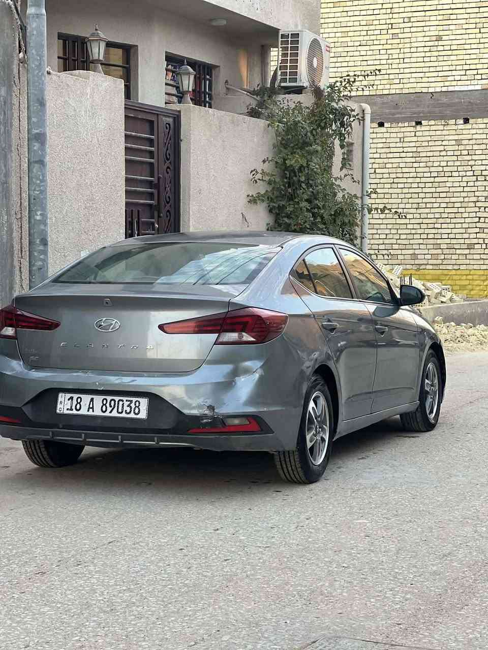 سلام عليكم انترا 2019 محرك 200 رقم بابل كير ومحرك كفاله حادثها البنيد تبديل + صبغ
جاملغ الايسر تبديل + صبغ
جاملغ الامامي الايمن تبديل + صبغ سونار بلمنشور  السعر 132 بيها مجال السياره بكربلاء الاتصال على الرقم ***********
