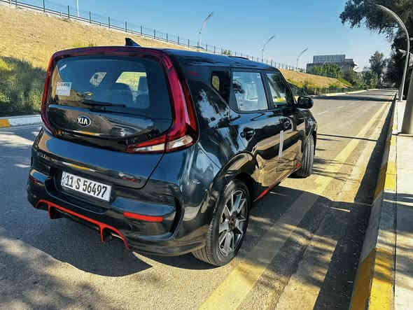 كيا صول 2021 فئة GT
رقم بغداد الدولي

فول مواصفات 

محرك 2000 دوش

ماشية 55 الف

صبغ قطعتين

***********  

 السعر 136
