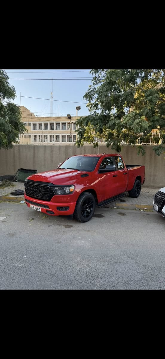 🌹🌹تحية طيبة🌹🌹
دوج رام 2023 بك هورن 
مكينة V6 3600 
صور الحادث مرفقة 
صبغ جاملغ وحافة البنيد وحافة الباب
مكينة كير مكفول 
السعر اكتب رقم 1 بلتعليقات 
مكاني بغداد 
***********
