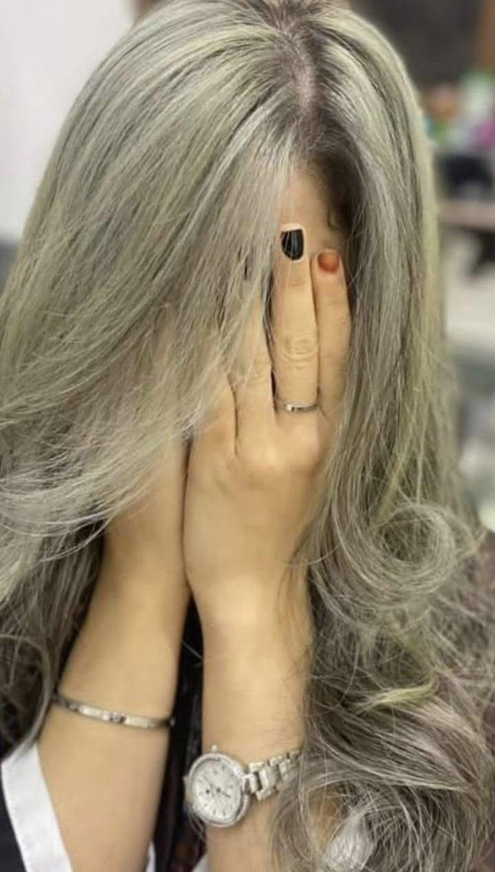 الوان الفخامه🎖️🎖️🎖️
لانكم تستاهلون الفخامه 
ننتظركم بكل حب مع كادر الايراني🇮🇷 المتميز بكل اختصاصاته من الساعه⏰ ١٠:٠٠ الى الساعه١٢:٠٠ ليلا
للاتصال والاستفسار☎️:*********** او***********
عنوان: 🏩زعفرانيه اربع شوارع فوك لحم بعجين الزيتونه
