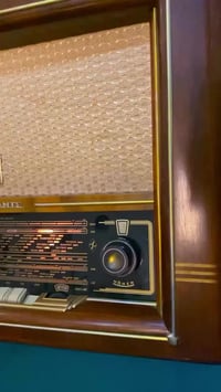 راديو تحفة • دومينانت • ألماني