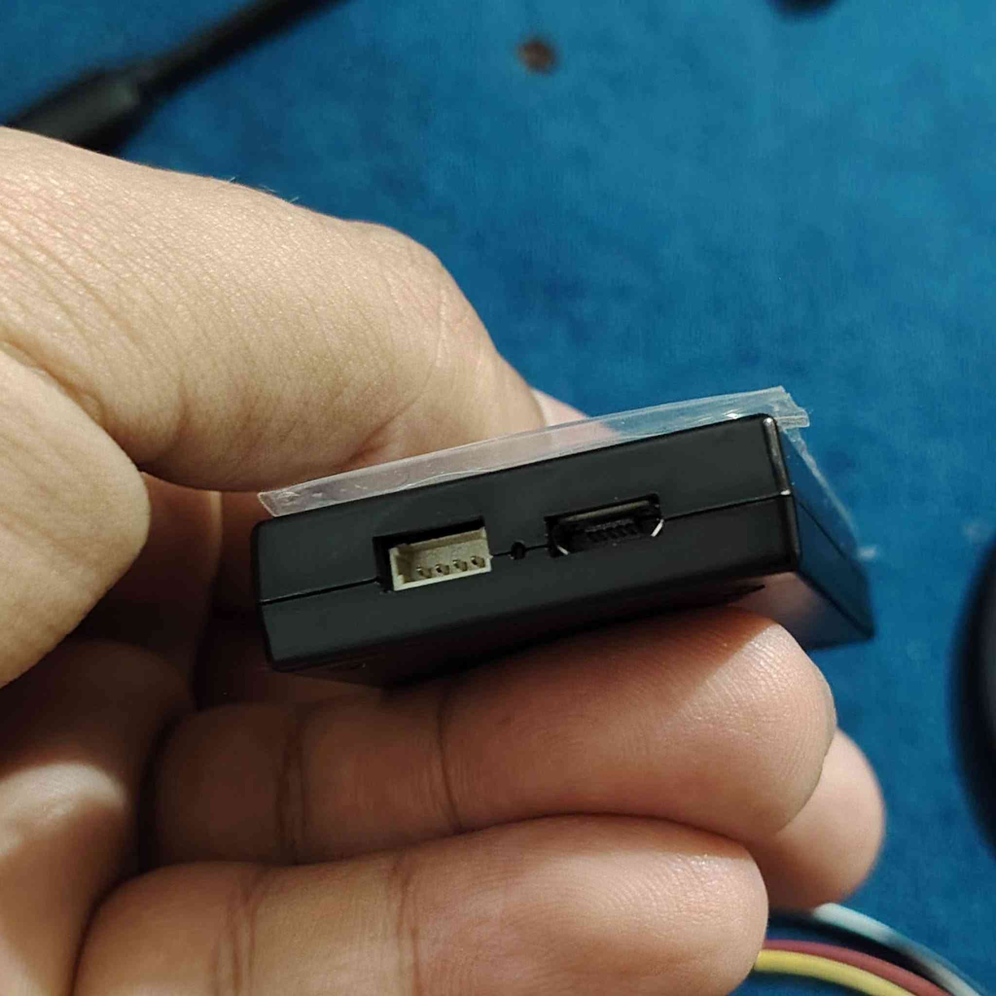جهاز يستخدم بشكل أساسي لاستقبال بث الفيديو المباشر fpv


**إذا كنت صاحب هذا الإعلان وتريد حذفه لأي سبب، رجاءا أرسل رسالة إلى الدعم الفني**