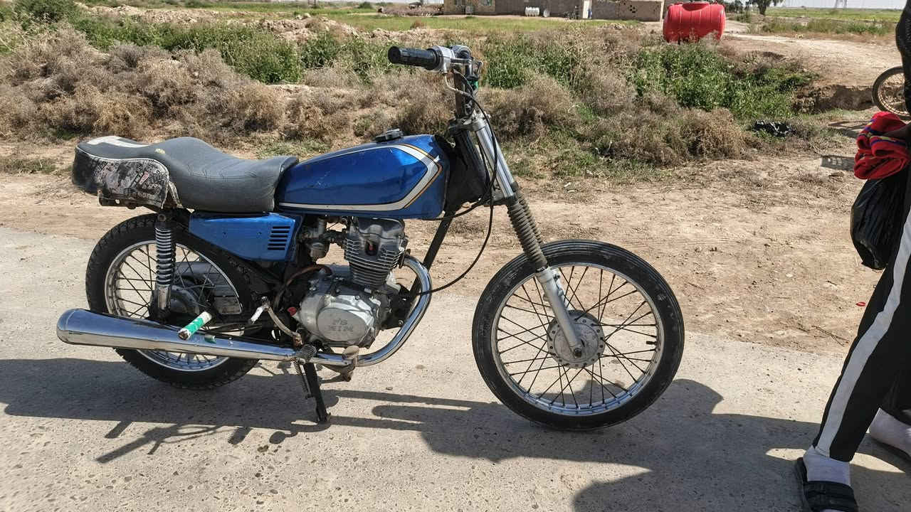 سلام عليكم دراجه يرانيه بدون نضيفه السعر 300وبيه مجال نهر سعد السفسار ***********
