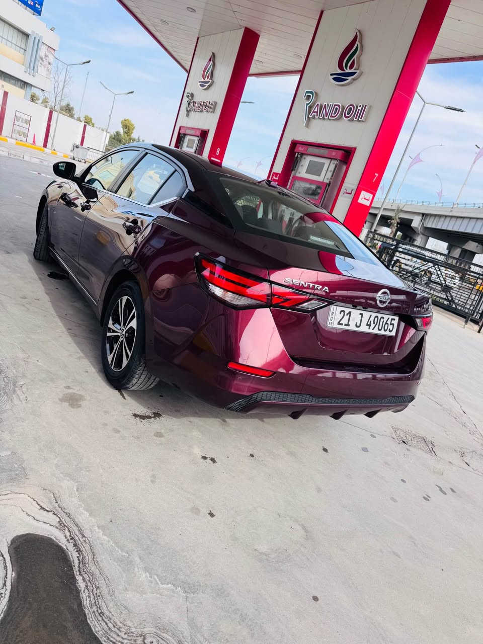 السلام عليكم 
نيسان سنترا SV 2023 
نقطه عمياء
رادارت وتحديد مسار كله شغال وشاشه جبيره
كير مكينه صدر تايرات كلشي بلسياره ع وضع الشركه 
مرقم جديد وكله جديد 
ماشيه 29 كلش جديده 
بدون صبغ مكان بارد فقط بدون ايرباك بدون دواخل 
ب اسمي شرط التحويل والغرامات 
مكاني كركوك
*********** كركوك, العراق
