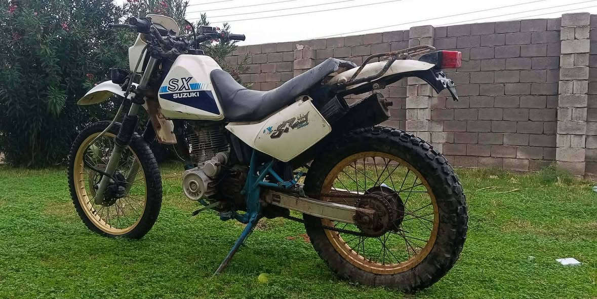 السلام عليكم قفاز للبيع محرك ستوته دراجه نضيفه كلش غير متواجد ع الفيس ***********للتواصل
