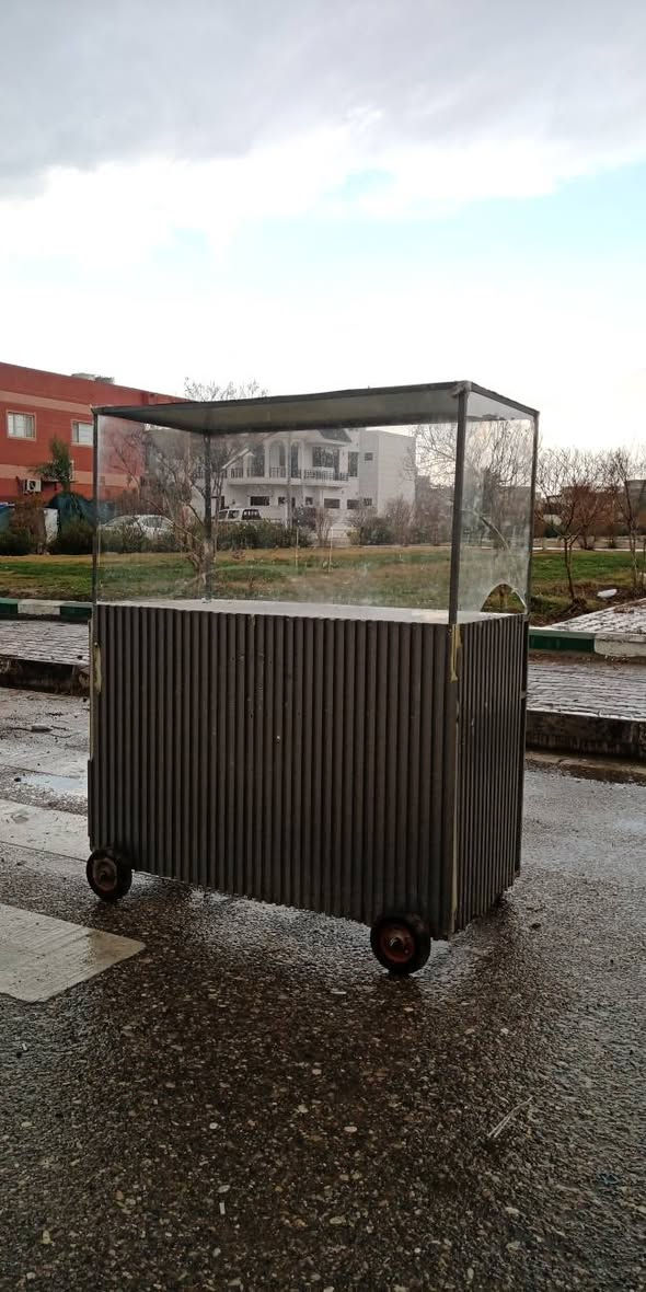 ام میزه بو فروشتن له شهیدانه ده توانیت  کاری تیا بکه یت بو خوت  ژ/***********
