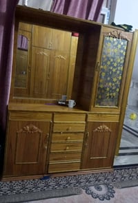 ميز مستعمل • قليل الاستخدام • كربلاء حي العامل