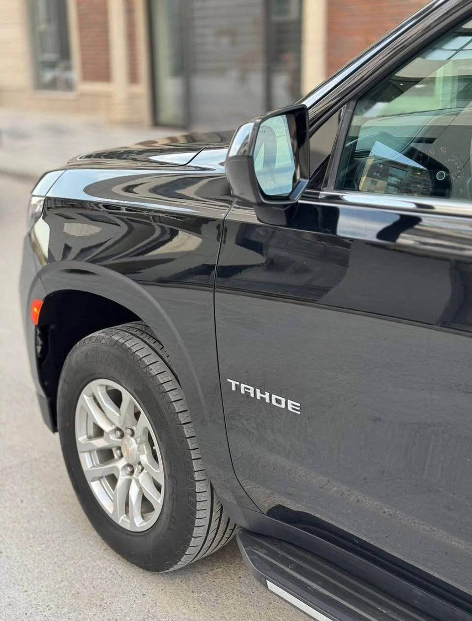 السلام عليكم  تاهو ls 2023
السعر  بلاش 465 وبيها مجال بسيط
خليجي 
رقم بغداد 
ماشيه 46 الف 
المواصفات
. علامه سوده ضوء القمر 
• رادار 
• ثلاجة
• رادار جانبي امامي وخلفي
• نقطة عمياء
• تحديد مسار
• تنبيه خطوط الشارع عند الانحراف
• كشنات كهرباء
• لايت زينون بلادي
• تشغيل عن بعد
• 2 بصمات + بصمة تشغيل
الاستفسار ‏‪0773 537 8740‬‏
