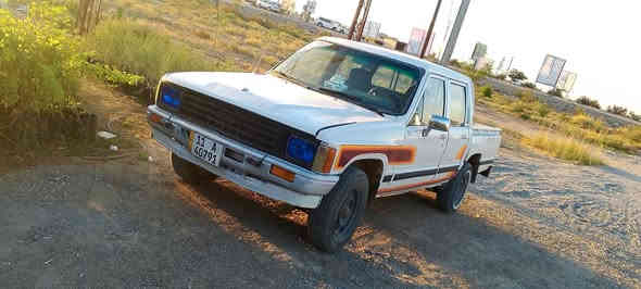 السلام عليكم سياره تويوتا للبيع موديل 86 رقم بغداد سعر 46 ورقه بيها مجال ***********
