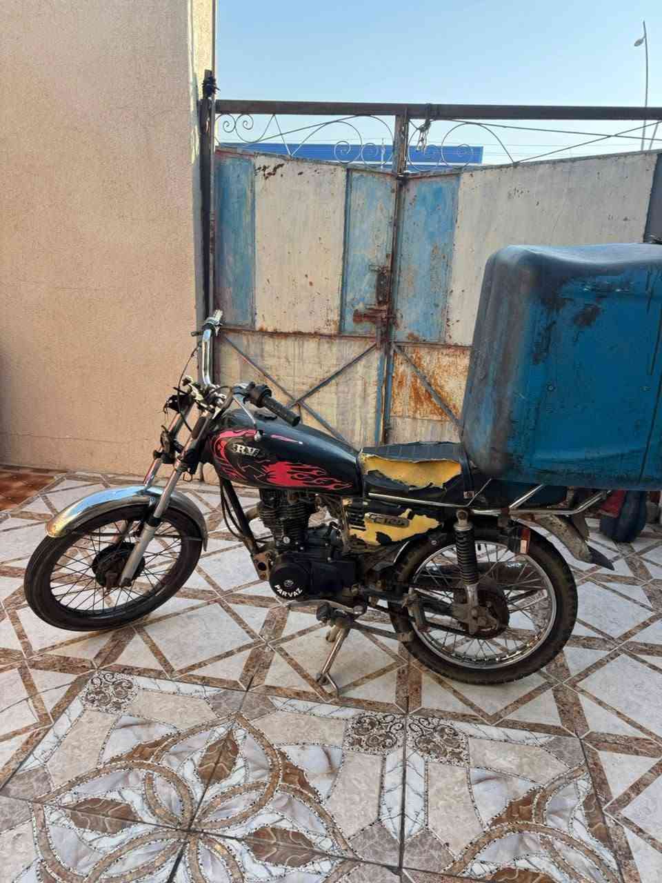دراجه إيراني محرك برفاز دراجه مال خبزه الي يريد يعيش بيها دراجه ماشاءالله بس اخر نمره مكينه طلع صوت بسيط دراجه اصولي أوراق وين ماتروح روح مكاني بصره حيانيه السعر 450 مو شراي لاتخابر ولا تراسل شراي بعيوني بيها مجال بسيط ***********
