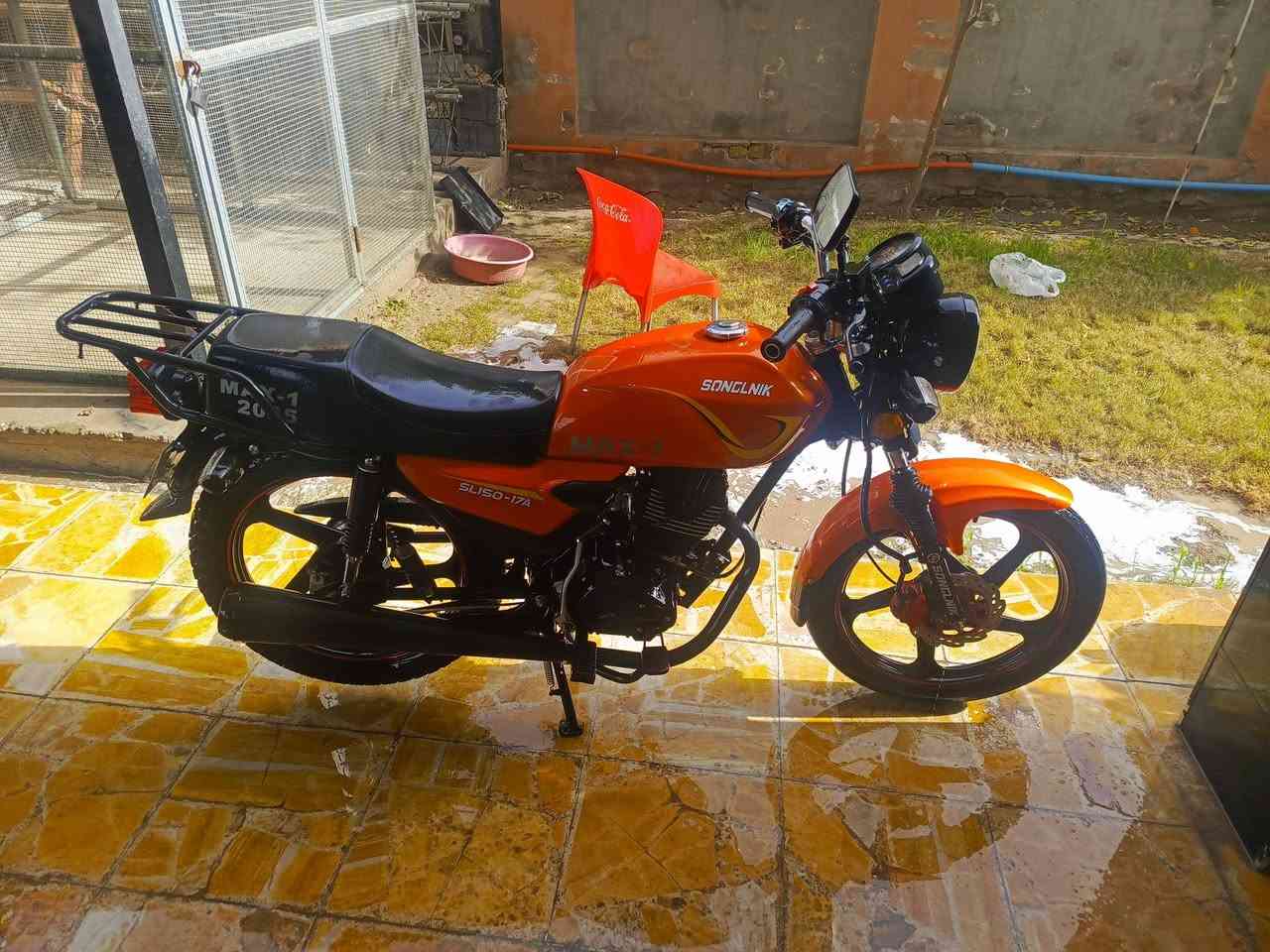 السلام عليكم
شاينك سولنك
مديل 2025
كفاله عامه
اوراق وكيل
طالعه بنهايه ال25
مكاني حله 
رقمي‏‪***********‬‏
السعر 850 وبيه مجال
