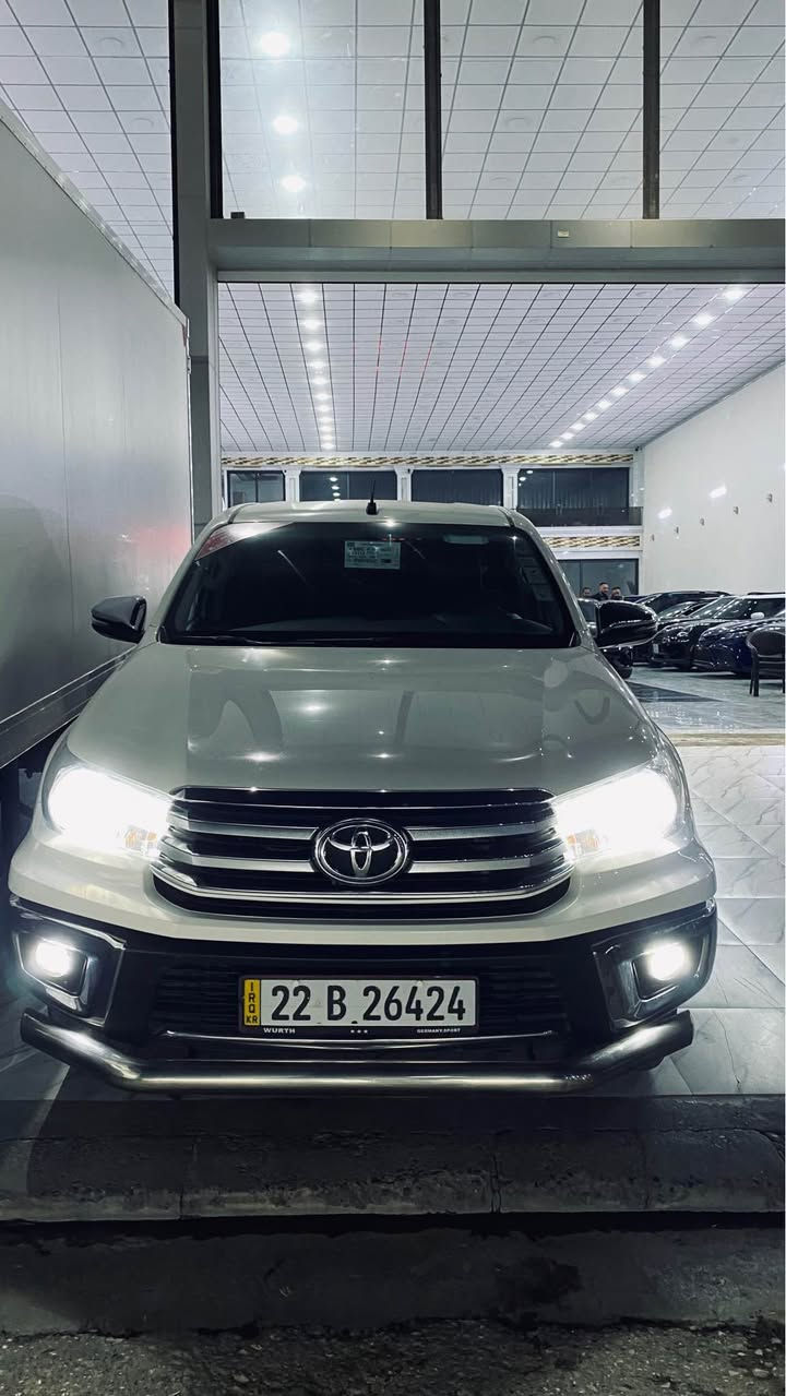 تویوتا هایلوکس 2020 لۆک بێ بۆیاغ هیچ هیچی نیە چوار تایەی لۆکی لەژێرە تەحویل و بەناو کردن بەشەرتە تەنها 100000 km ڕۆیشتوە گێڕ حادی گێڕ و مەکینە بەشەرت بەنزینە 
بۆ پەیوەندی کرد 📞
***********
*********** أربيل, العراق
