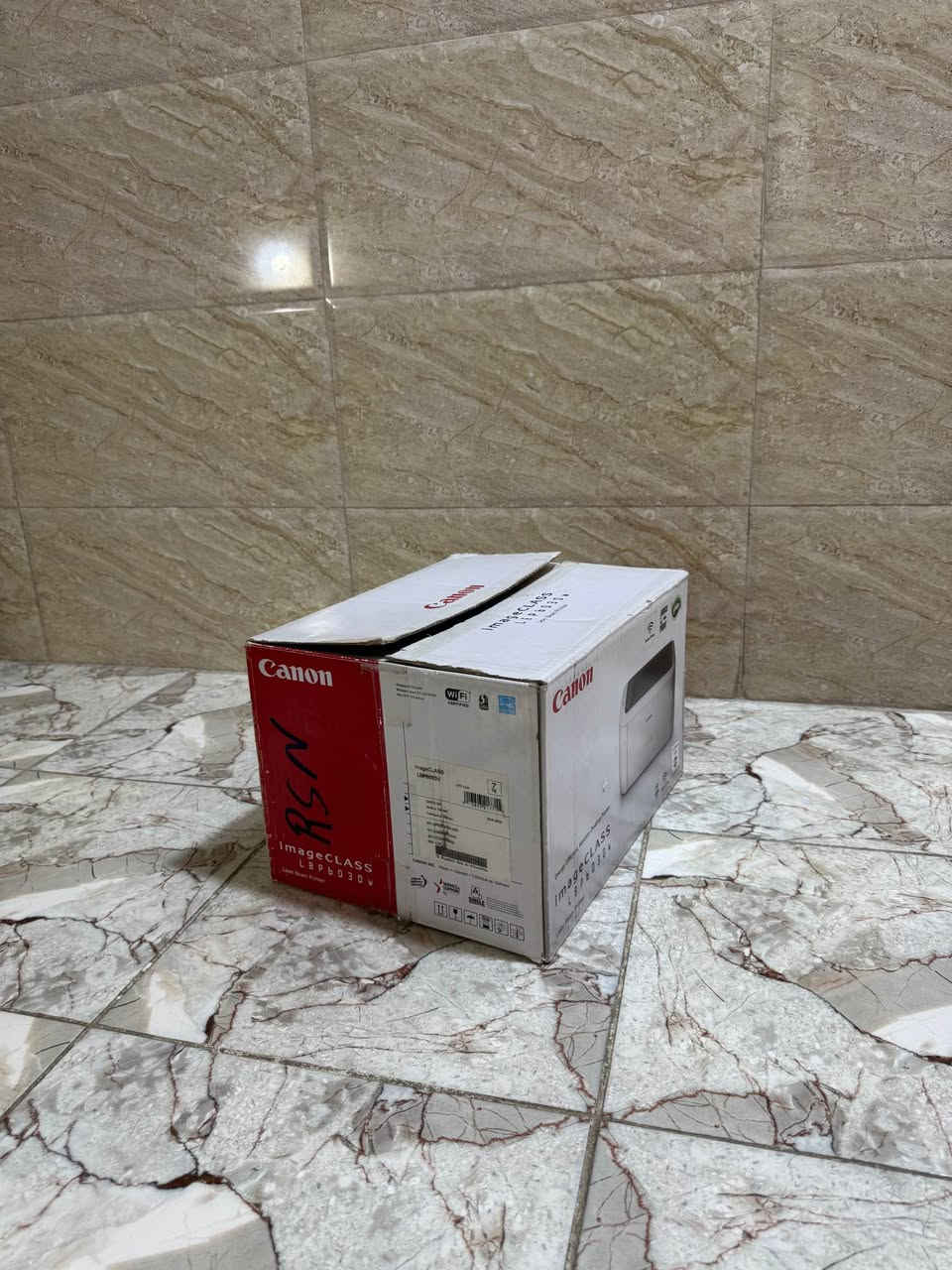 طابعة كانون ليزرية Canon imageCLASS LBP6030w نظيفة جدا وبحالة ممتازة للبيع.
ملاحظة مهمة: الطابعة ليزرية أسود وأبيض وليست حبر سائل، ومميزة جدا لأن حبرها لا يجف وسريعة واقتصادية بطباعة المستندات والبحوث.
المواصفات والمميزات:
تطبع باللون الأسود والأبيض وبدقة عالية جدا.
تحتوي على ميزة الواي فاي الوايرلس يعني تكدر تطبع مباشرة من الموبايل أو اللابتوب بدون وايرات.
حجمها مكتبي وصغير ما تأخذ مساحة على المكتب.
سريعة واقتصادية ومناسبة جدا للطلاب، المكاتب، أو الاستخدام المنزلي.
السعر: 95,000 دينار عراقي قفل.
الموقع: النجف - الكوفة / حي ميسان.
للتواصل والاستفسار يرجى مراسلة الخاص.
طابع بيها اقل من ٨٠ ورقه 
وخلصت شغلي واريد ابيعها النجف, العراق


**إذا كنت صاحب هذا الإعلان وتريد حذفه لأي سبب، رجاءا أرسل رسالة إلى الدعم الفني**