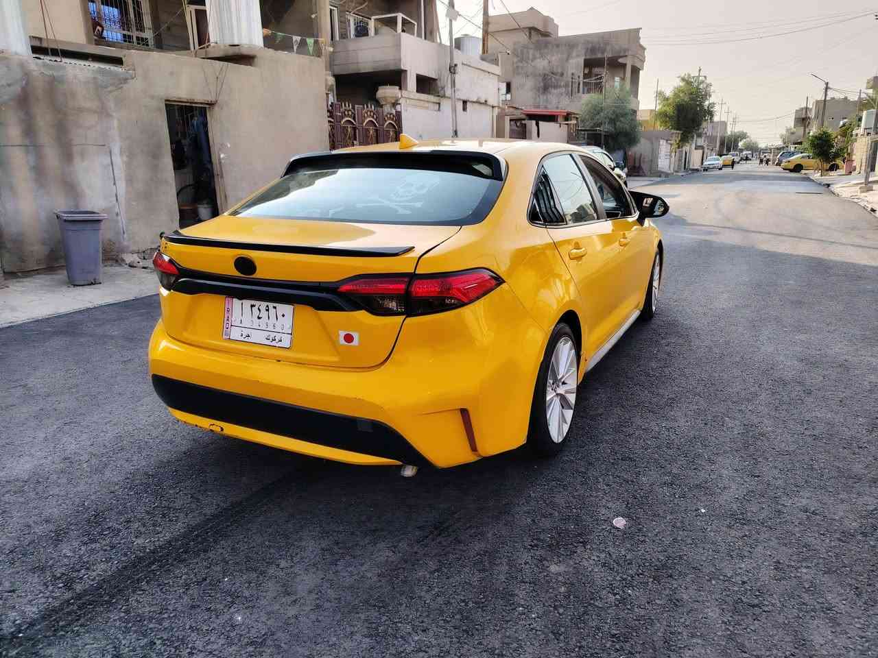 السلام عليكم كورولا 2021 للبيع سياره بس بنزين دفتر بنزين بيها سياره باسمي تحويل ثاني يوم غرامات ما عليها يعني تاخذ صافي السعر 160 وبيها مجال شيء قليل السياره بدون يرباك بجم كبس  ***********
