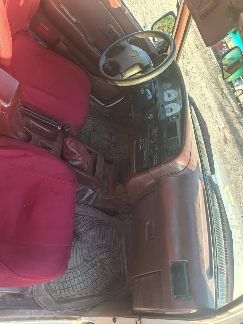 سلام عليكم بيكم دير موديل2006
رقم قادسيه سنويه بعد شهر تنفذ مصفره من كلشي 

مكفول كفالة عامه 

محرك كير حداديه شاصي اكسن شرط 

مكان ديوانيه عفك السعر 45 وبيها مجال ***********
