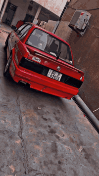 للبيع.          السعر 33 وبيهة مجال بسيط  بي ام دبليو حجم 320 زعرة ارب...