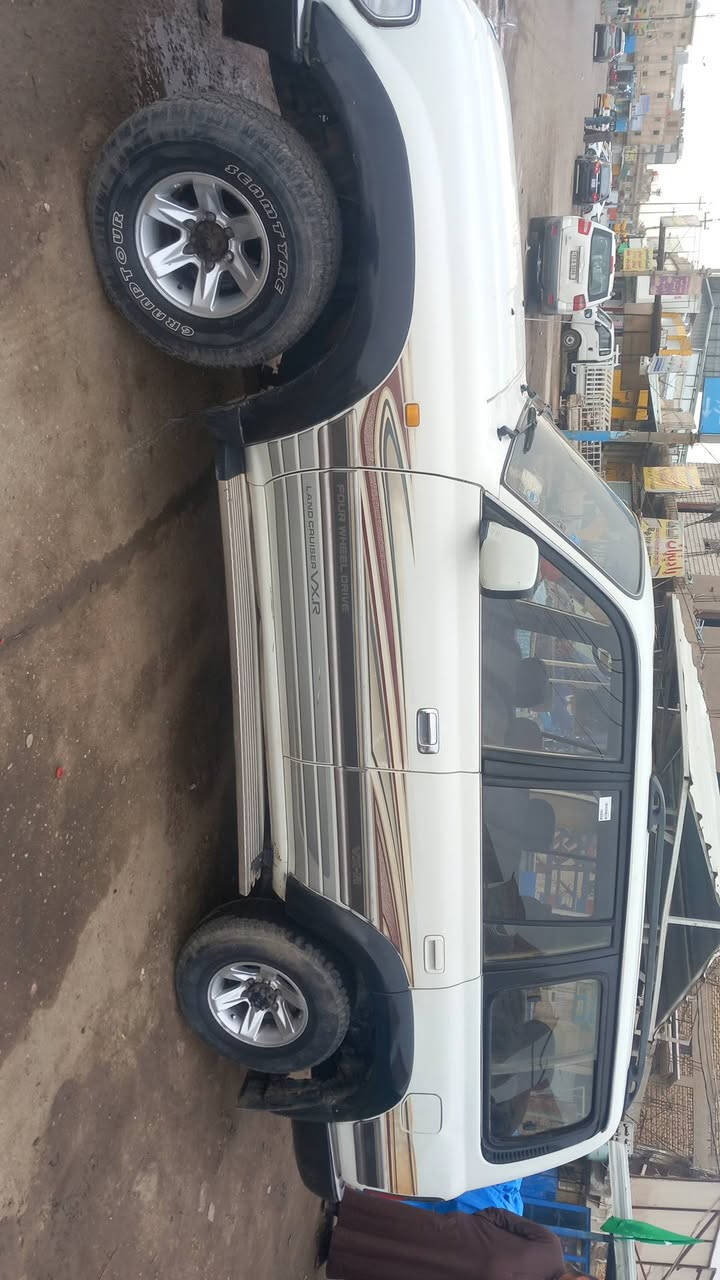 السلام عليكم لاندكروز بلاديه كير مكينه تبريد مكفوله السياره رقم نينوى بسمي السعر 85 العنوان ميسان ***********
