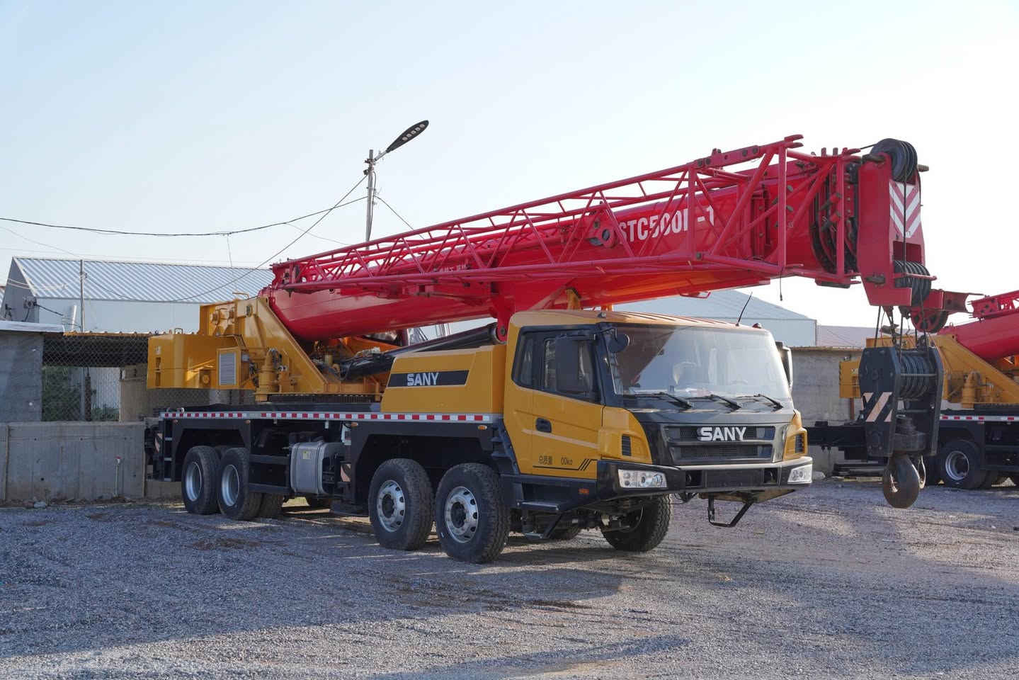 ونش 50 طن ساني سنه الصنع 2023 موجود اربيل فل سيفتي اعلى صنف *********** للتواصل
