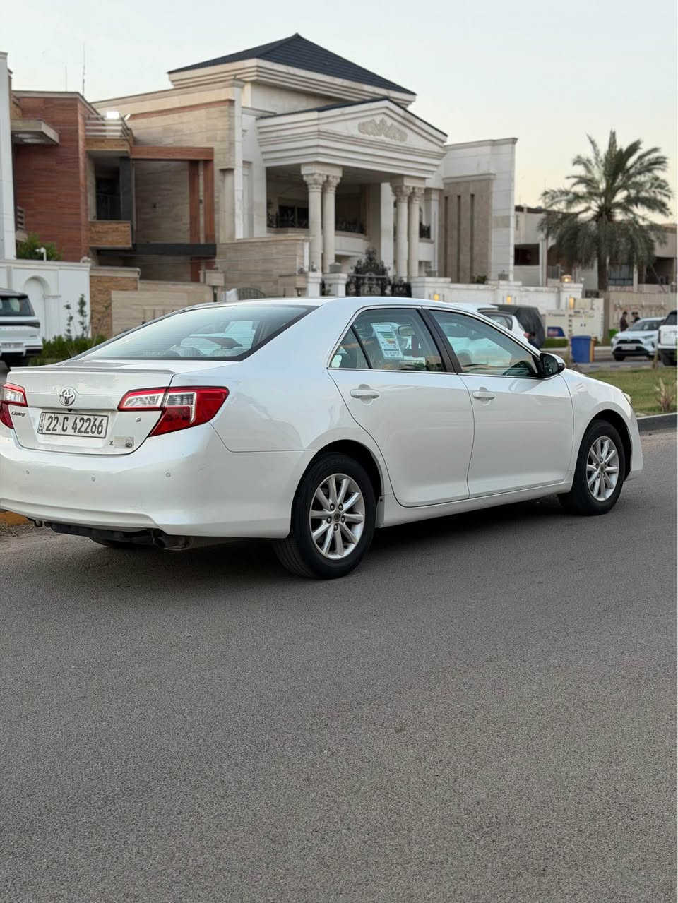 تويوتا كامري GL 2015 خليجي (شركة ساز)
رقم اربيل مميز بأسمي

ماشية 97 الف كم
محرك 2500
السيارة نظيفة جديدة كلش كفالة 
ما بيها صبغ، لا حالوب، لا ضربة  (بس مكان بارد)
گير ومحرك كفالة ممفتوح

مكاني بغداد جميلة شارع خيرالله 
*********** بغداد, العراق
