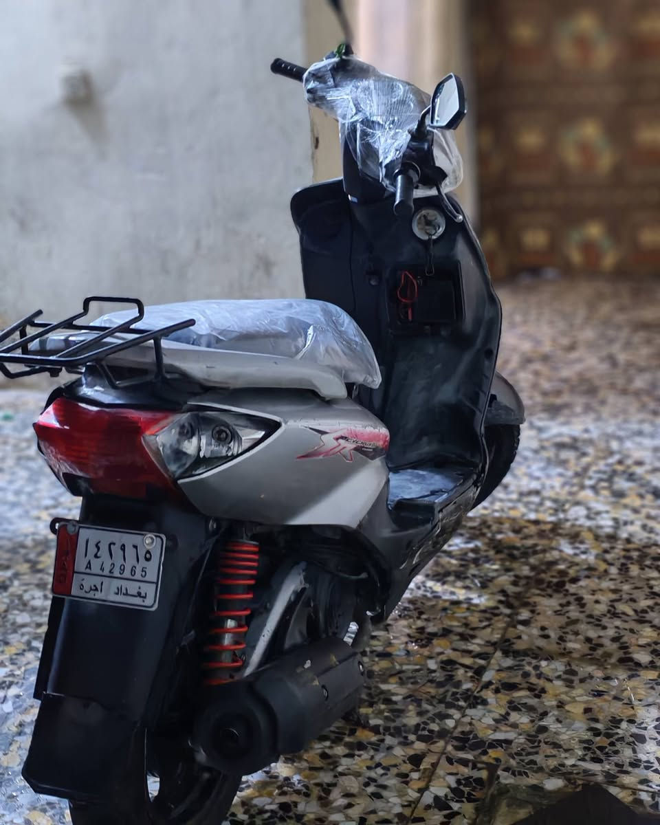 السلام عليكم دراجه سكنس نثيه 140 دراجه بلاديه كله ختم واحد مكينه خير من الله كهربائيات كله شغاله السعر 400 العنوان بغداد مدينة الصدر الرقم ***********
