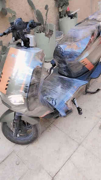 السلام عليكم اخوان عندي هاي دراجة شحن سكنس  أخو الجديد نضيفه.       برغي ما مفتوح بطاريات  ليثيوم بطاريات كبيرة كهربائيات كلها شغال أربع سرع.             موديل 2025.      السعر 950 وبيه مجال                              للاتصال على الرقم أو عل واتس اب الهاتف: ***********
