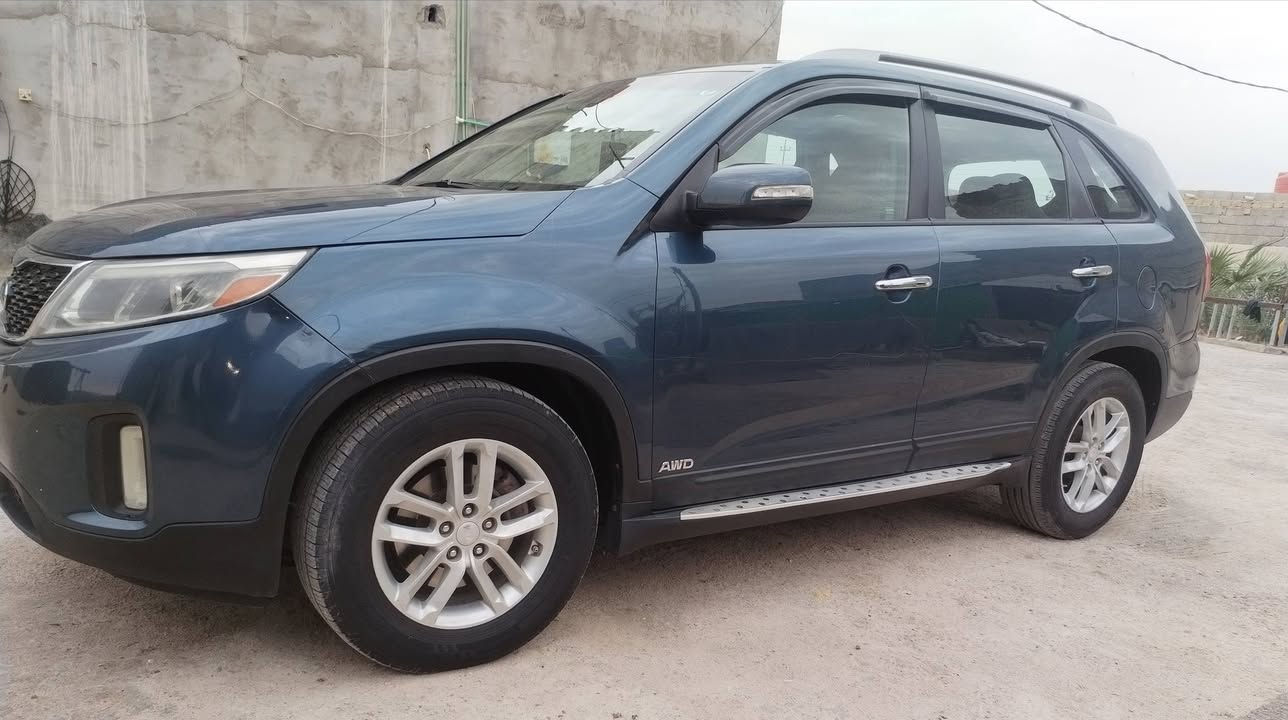 سلام عليكم كياه سورنتوه مديل 2014 محرك4 7راكب دفع رباعي فتحه تبريد 3 قطع وارد مريكي  سنويه 31سيار بسمي  مراوس سوناتا/البيع هاذ *********** سعره 129
