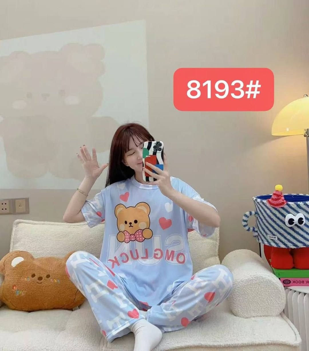 تراك نسائي فانيلا زيتي فري سايز  الدرزن 3 طبعات بدون تحديد اي طبعه 
الدرزن 36الف


**إذا كنت صاحب هذا الإعلان وتريد حذفه لأي سبب، رجاءا أرسل رسالة إلى الدعم الفني**