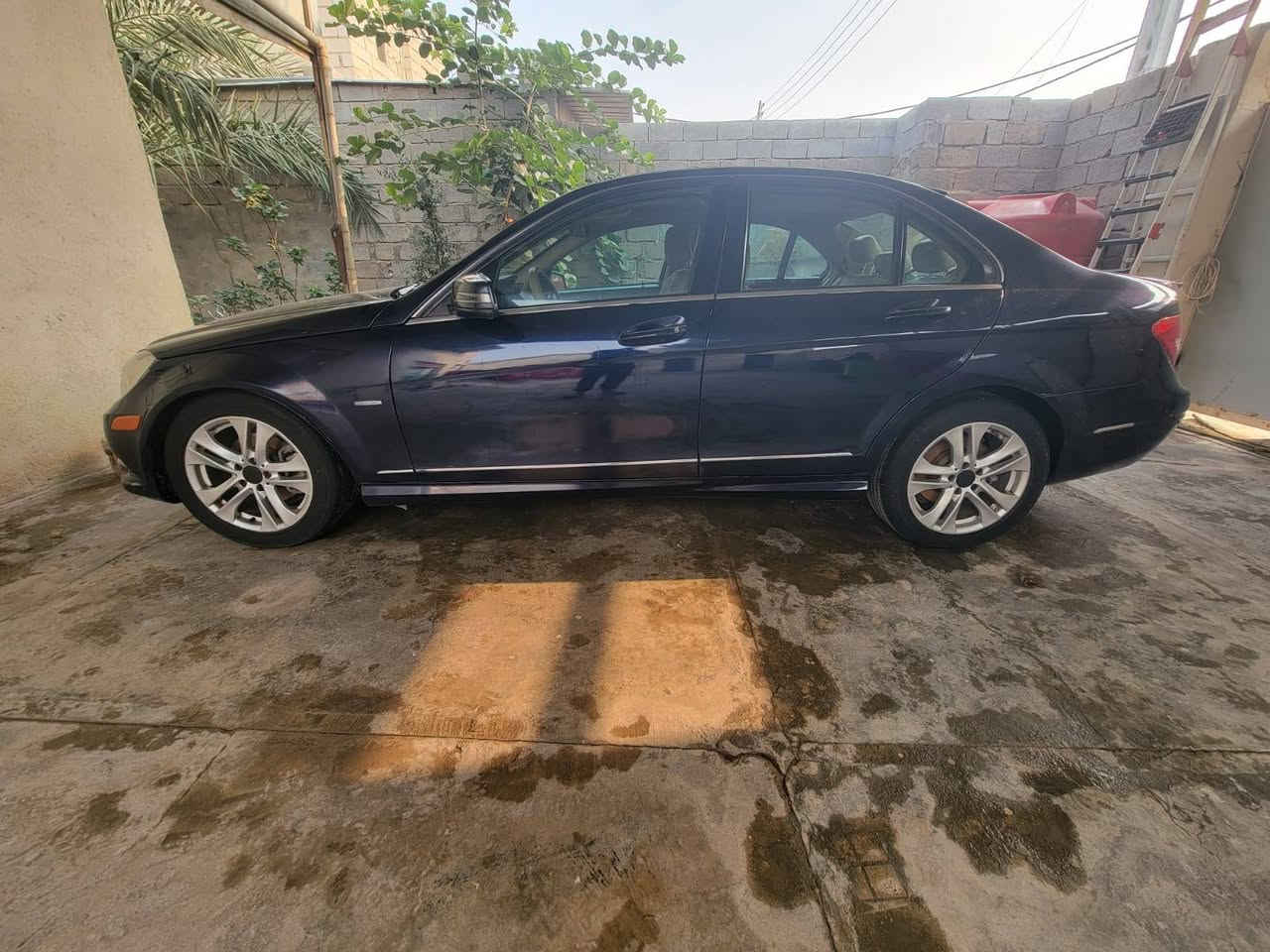 مارسدس ٢٠١٢ للمراوس
كوري او ياباني 
للاستفسار ***********
