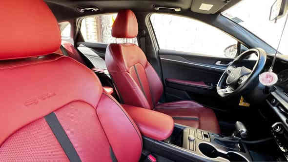 السلام عليكم
K5 2023 
مواصفات جي تي لاين 
اللون سمنتي 
السيارة معوقين وبأسمي
حادث السيارة سرقه بانيد وجاملغ ايسر
يرباكات السيارة سليمة 
بصمه تشغيل عن بعد 
حساسات
السعر 180
***********
مكاني بغداد
