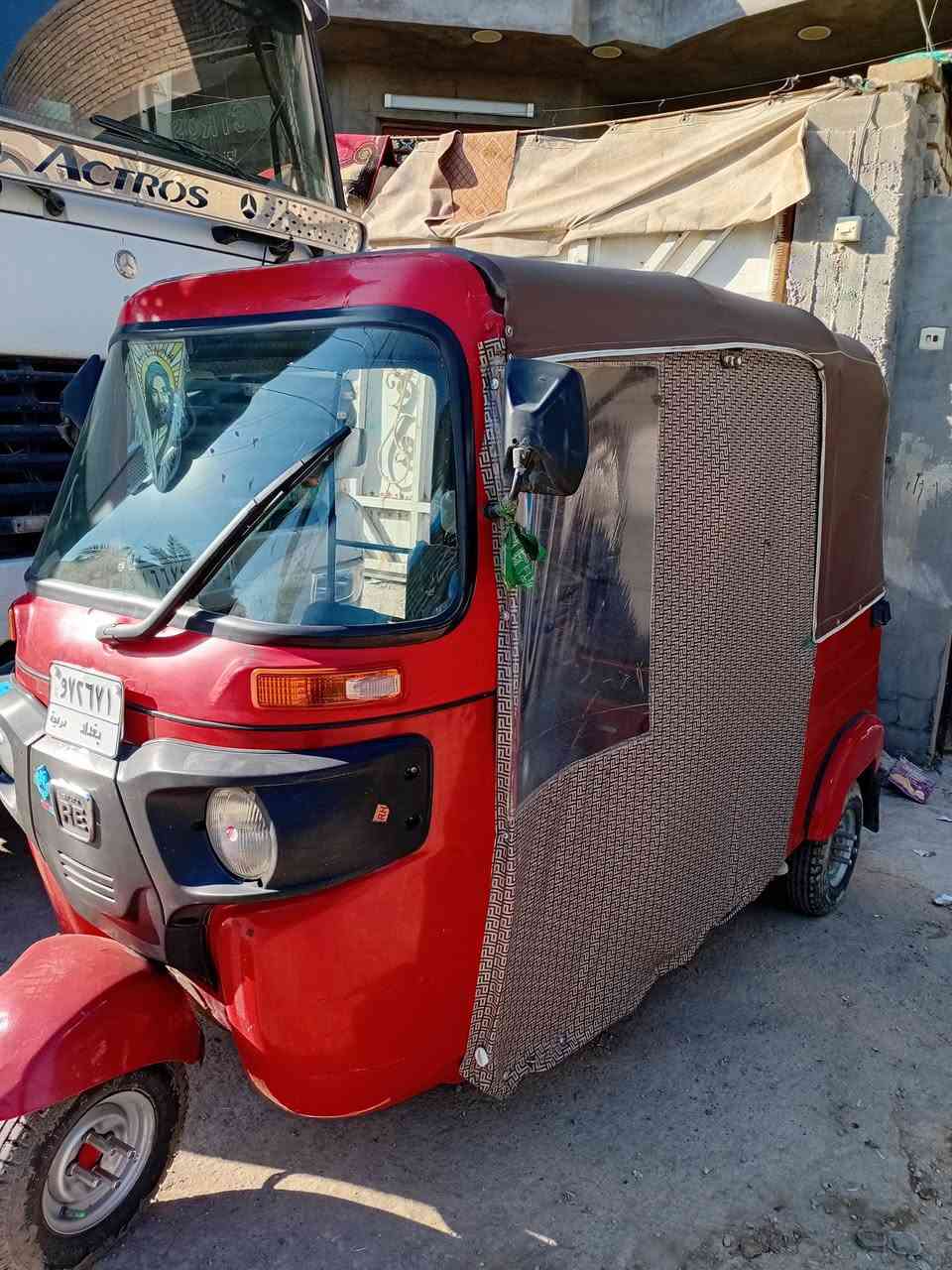 السلام عليكم تكتك لبيع موديل 19شهر10نضيفه بيها بس دوس معمرات المكان بغداد ***********
