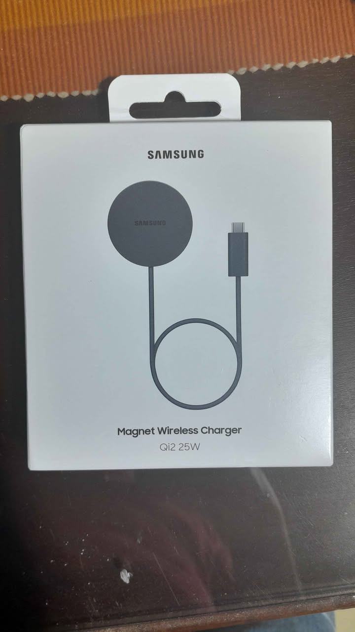 Samsung Magnet Wireless 25W + Carte Deezer 3mois Gratuit تونس


**إذا كنت صاحب هذا الإعلان وتريد حذفه لأي سبب، رجاءا أرسل رسالة إلى الدعم الفني**