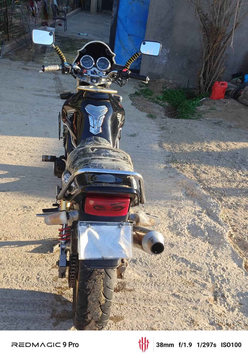 #بسم_الله_وللحمدالله_وصلاة_سلام_على_سيد_الانبياء❤
#هونده_سيبي_فور400
#رقم_وسنويه_كامله_تحول_تستلم_ارقام_انگليزيه
. 
دراجه مكفوله كفاله عامله شرط ع الفحص 
الدراجه معدل 180وتعبر هم 
*ملاحظه مبدل بيها بس كازكيت فقط 
الشراي جيب فيتر وياك وتعال 
#سعره_19_بي_مجال
المكان بغدادي الجزيره جسر وحيد 
تواصل خاص او ع الرقم ***********
