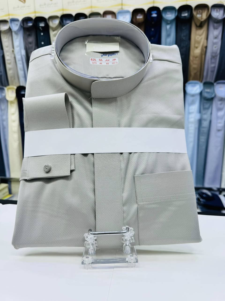 السلام عليكم 
  موديل اليوم خلية النحل سحاب مخفي بزمة معدني 
  فصال كلاسك  قياس 56S—62XL. 
 
 كل هاذا الجمال موجود داخل مجمع حسن حاتم الداوري
  
 العنوان— العزيزية— شارع السوق الرئيسي—
   قرب جامع العزيزية الكبير 

للستفسار  مراسلة الصفحة أو الاتصال 
   ***********
