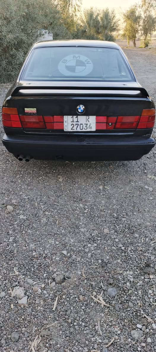 بي ام 525
موديل 90 .كير ومحرك مكفولات صدر امامي خلفي جدد 
كهربائيات وضع شركه 
تخم تاير ويل خليه 
رقم انكليزي بسمي تحويل ثاني يوم 
سنويه لل28
مصبوغه عام للجماليه عدا القماره 
مكان بابل . الحصوه 
السعر 50 وبيهه مجال 
***********
