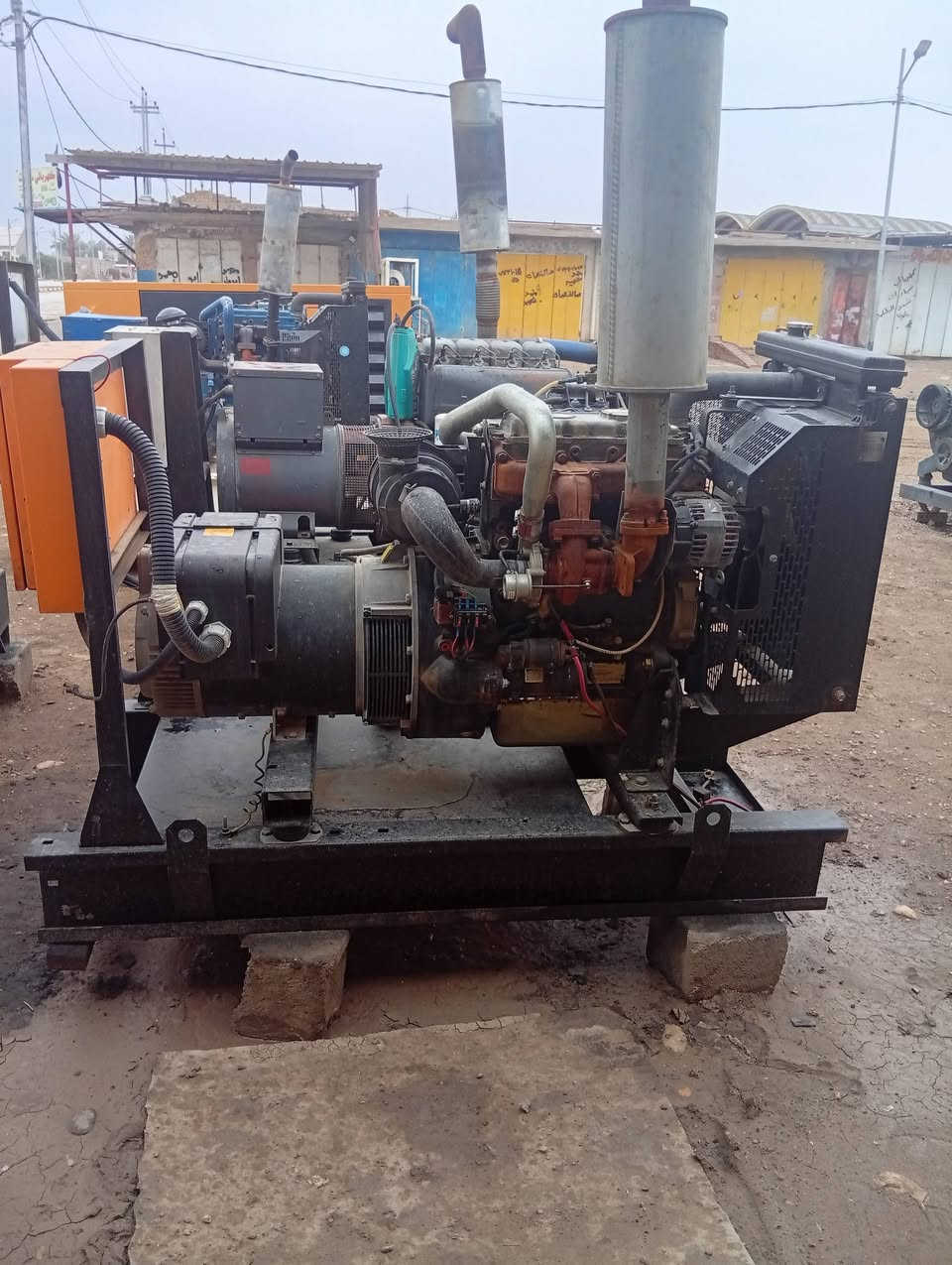 يبركنز انكليزي 45 كيفي توليد لوري سومر حديث 2018 شاشه اصليه شاصي تانكي فول اوتو  برودكشن إطفاء وتشغيل وحماية ساعات العمل 2100 ساعه بسعر 37 ورقة المكان واسط صويره معمل سيف البيضاني للمولدات الحى الصناعي شارع المطحنه ***********
