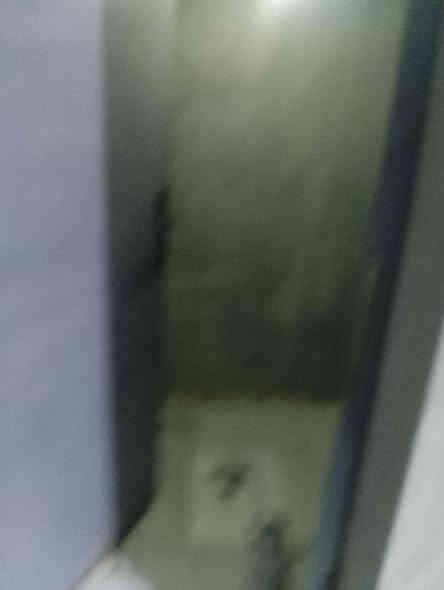 بيت  زراعي في الاسكان صناعي قرب مدرسه الحريه مساحه ٣٦٠ متر 
ع شارع تبليط  تجاري بي صالتين دوانيه غرفتين مطبخ عوزه سراميك والحمامات عوزهن سراميك  
بناء بلوك كهربائي صب كله رباطات السعر ١١٠ وبي مجال الشراي يتصل ***********
