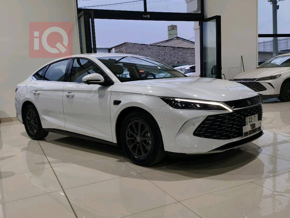 السلام عليكم  byd qin L
ماشية 1700قابلة للزيادة
موديل 2025 د
فئة الفول مواصفات ١٣ كاميرا 
قمارة حديد بدون فتحة
داخل زيتوني 
داش كام  
نقطة عمياء
مانع تصادم 
رادار 
تحديد مسار 
سياقة ذاتية
حساسات امامي خلفي مع اصطفاف ذاتي 
شاشة كبيرة 
تمشي بل شحنه وحدة على كهرباء 80 كيلو وازيد
مع كافة ملحقات وشاحنة اصلية 
باسمي رقم  اربيل   تحويل مباشر 
سعر راسلني اني حاضر لان سعر مو ثابت 
منشور مامسحة لما تنباع سيارة لو ورى سنة 
مكانه بغداد
 اتصال او واتساب
تواصل رقم *********** بغداد, العراق
