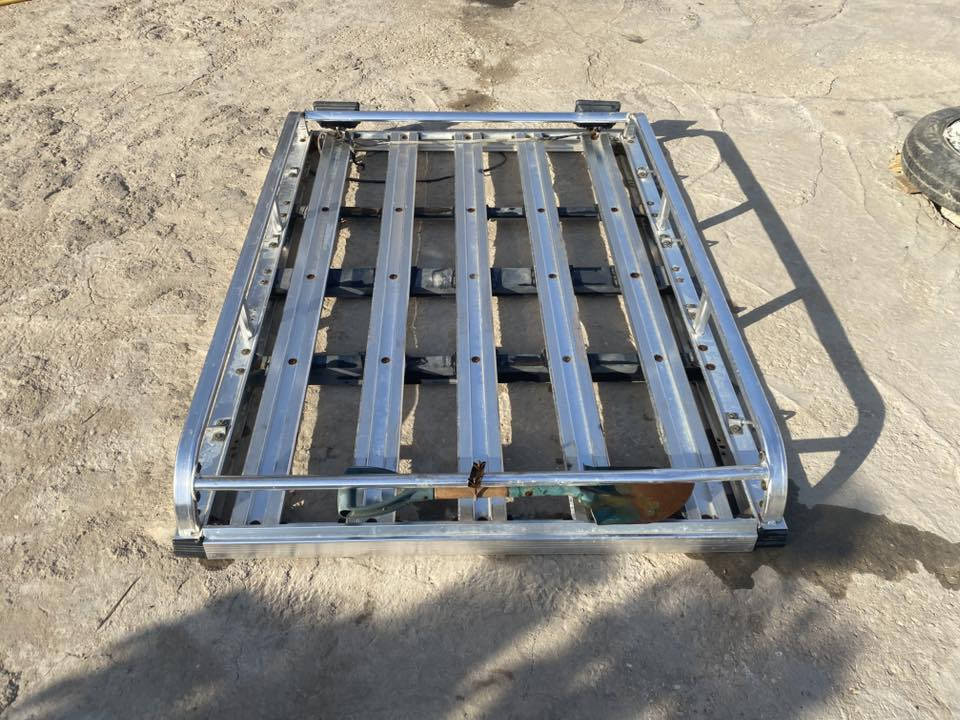 السلام عليكم
غراض للبيع 
المكان الديوانية 
الرقم ***********
