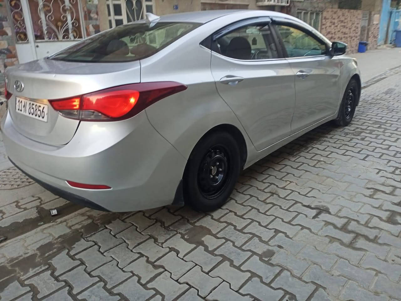 السلام عليكم النترا وارد امريكي موديل 2016 للبيع سياره فول اوتماتيك واحد علا واحد بصمه فتحه سياره جاهز مابيها نقص السعر 105بيهه مجال بسيط العنوان بغداد ساخن اللقاء الاتصال ***********
