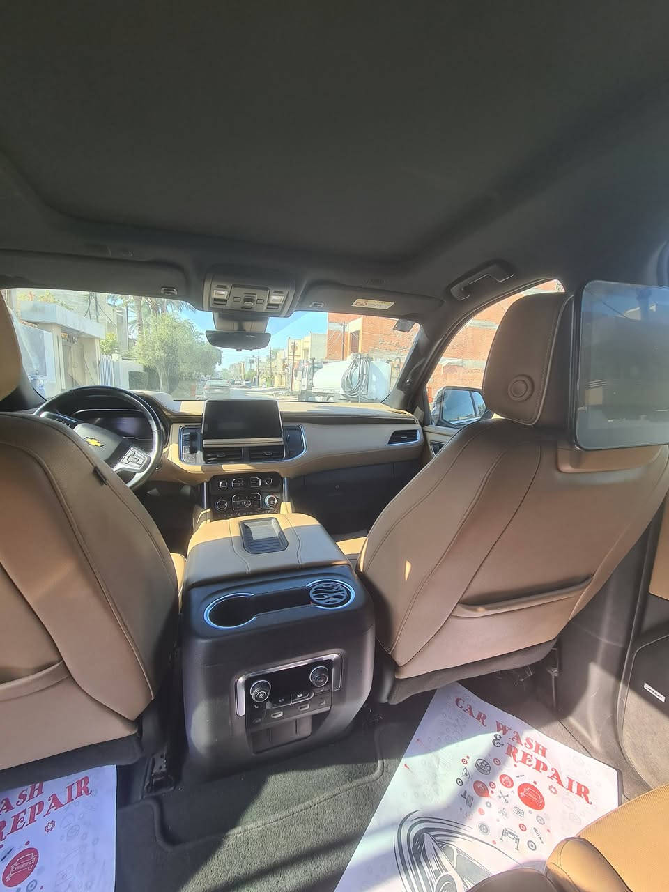 السلام عليكم للبيع تاهو موديل 23 بريمير
CHEVROLET TAHOE PREMIER 

2023 

سعر  56.000$ وبيها مجال بسيط 

سنويه بأسمي  تحويل مباشر 

فوول مواصفات جگات 

شيفروليت تاهو بريمير وكالة المنصور 

الموديل : 2023 ( خليجي ) ماشيه 40.000 

‎اللون : اسود ● 

●مغلفه ppf أصلي ضمان 8 سنوات 

●محرك و گير شرط مامفتوح 

●سياره مكفول  كفاله عام

‎جكات كهرباء● 

● جكات تصعد وتنزل 

‎اربع كامرات● 

‎حجم المحرك : 5300 Cc● 

‎عدد الاسطوانات : 8 اسطوانات ( 8 سلندر )● 

‎المواصفات : 

‎ سقف بانوراما ● 

‎ المقاعد كهربائية تدفئة و تبريد● 

‎ مقصوره الركاب من الجلد الفاخر + خشب ملكي ● 

‎ شاحن وايرلس لاسلكي● 

‎ نظام الرؤيه : 5 كامرات رؤيه شامل● 

‎ نظام التعليق مستقل● 

‎ كشنات ميموري خزن● 

‎ نظام الصوت BOSE سماعات  ● 

‎ دوسات كهرباء + اناره LED● 

● نظام سحب مقطوره تحكم كامل + كامرة لرؤية المطوره 

‎ داتا شو● 

‎ تشغيل بعد ● 

‎ 4 بصمات● 

‎ تحديد مسار ● 

‎ لد امامي ● 

‎مري شفط ● 

‎ 4 كامرات 360 درجه ● 

‎ رادار ● 

‎ جنطه ذكيه بلقدم تنفتح وتنسد ●
‎ شاشات خلفيه● 

‎ جميع الكشنات كهرباء● 

‎ كشنات تدفئه تبريد ● 

‎ دوسات شفط ● 

‎ شاحن واير ليس● 

‎ ثلاجه ● 

‎ جميع المقاعد يوجد مخارج يوبي اس ●
  
●موقع السياره :  بغداد 
للأستفسار  ***********
