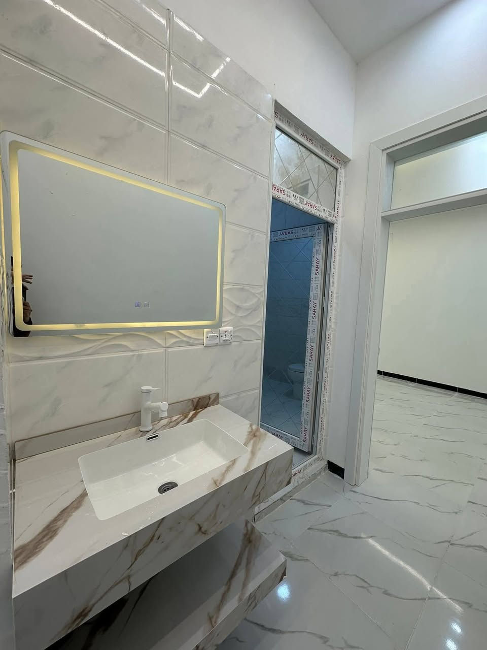 دار للبيع 107م فول حي الاسرى ع شارع 20 طابو قرب اسواق جبار 
***********
