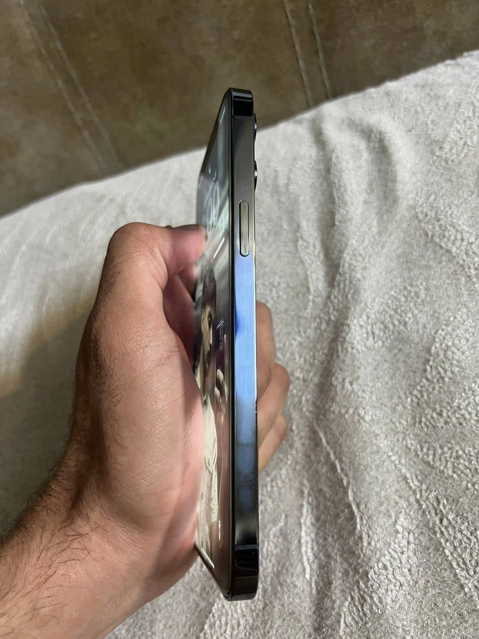 السلام عليكم ايفون 12 برو ماكس 
ذاكرة 256 
بطاريه 79 
جهاز ع وضع الشركه ممفتوح الجهاز 
السعر 600 وبي مجال
مكاني بغداد حي الاعلام 
***********
